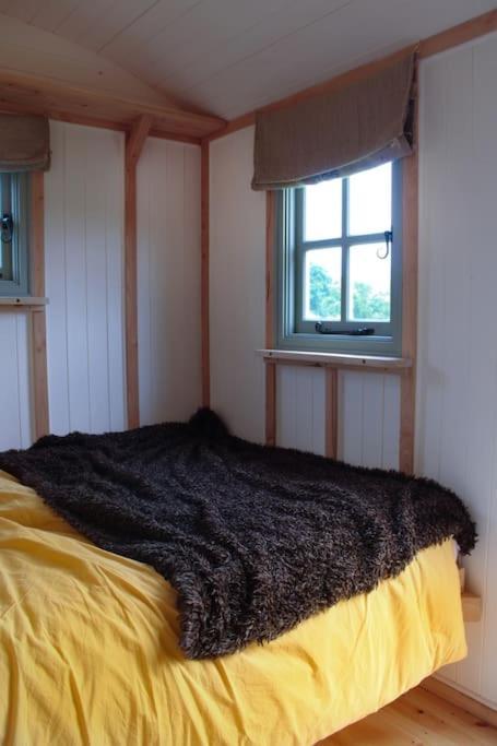The Shepherds Hut Шрусбъри Екстериор снимка